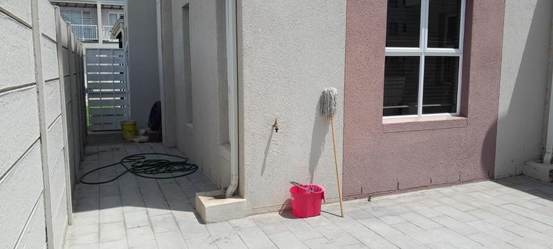 3 Bedroom Property for Sale in Buhrein Western Cape